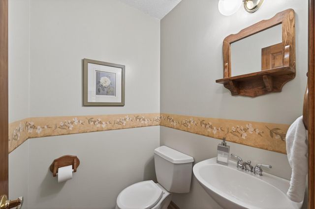 11830 175th Street W, Lakeville, MN 55044