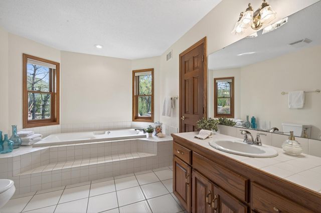 11830 175th Street W, Lakeville, MN 55044