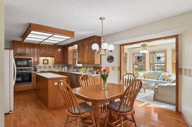 11830 175th Street W, Lakeville, MN 55044