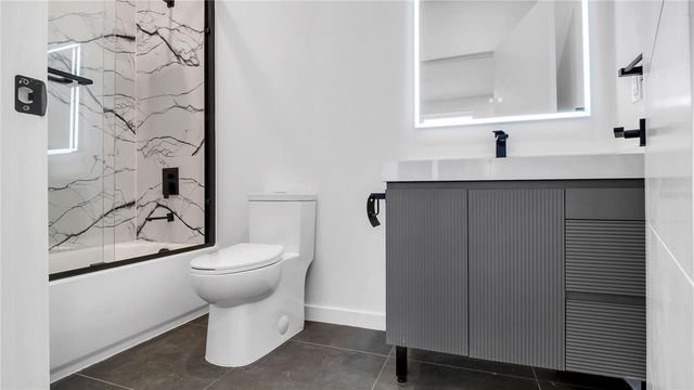 2118 4TH STREET, St Petersburg, FL 33705