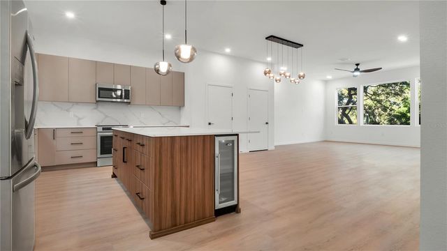 2118 4TH STREET, St Petersburg, FL 33705