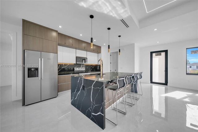 2614 44th ST W, Lehigh Acres, FL 33971