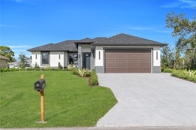 2614 44th ST W, Lehigh Acres, FL 33971