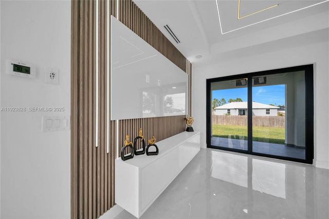 2614 44th ST W, Lehigh Acres, FL 33971