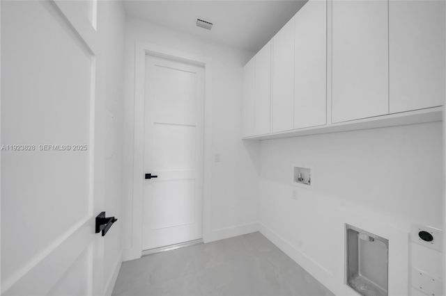 2614 44th ST W, Lehigh Acres, FL 33971