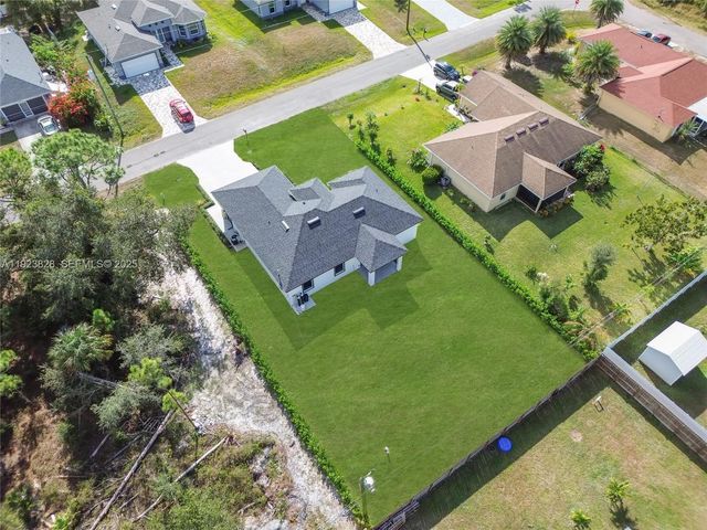 2614 44th ST W, Lehigh Acres, FL 33971