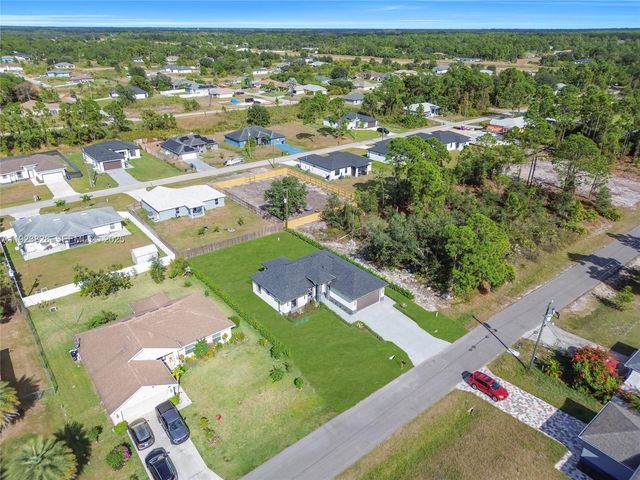 2614 44th ST W, Lehigh Acres, FL 33971