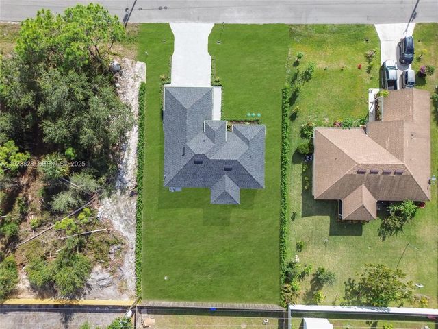 2614 44th ST W, Lehigh Acres, FL 33971