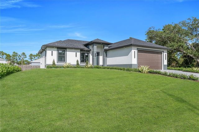 2614 44th ST W, Lehigh Acres, FL 33971