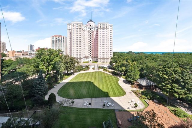 5455 N Sheridan Road 805, Chicago, IL 60640