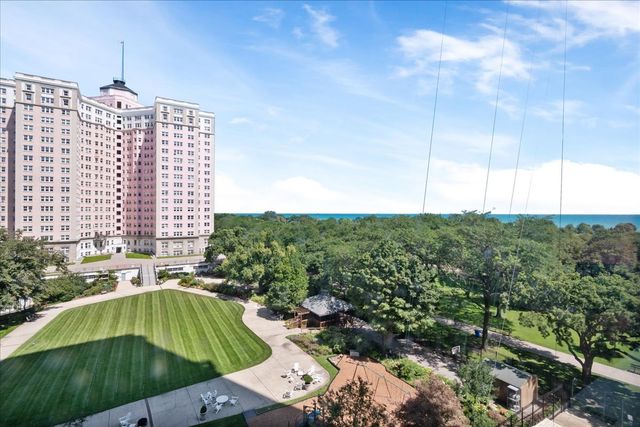 5455 N Sheridan Road 805, Chicago, IL 60640