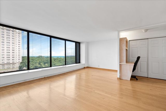 5455 N Sheridan Road 805, Chicago, IL 60640