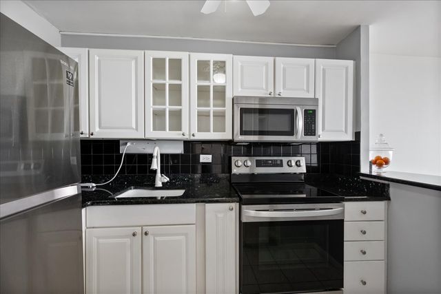5455 N Sheridan Road 805, Chicago, IL 60640