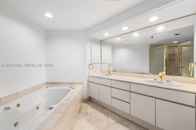 721 Biltmore Way 601, Coral Gables, FL 33134