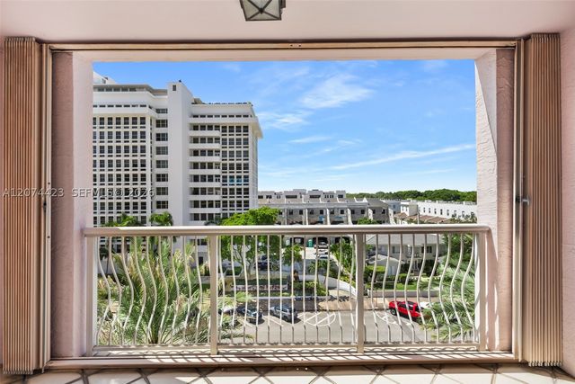 721 Biltmore Way 601, Coral Gables, FL 33134