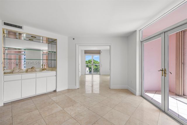 721 Biltmore Way 601, Coral Gables, FL 33134
