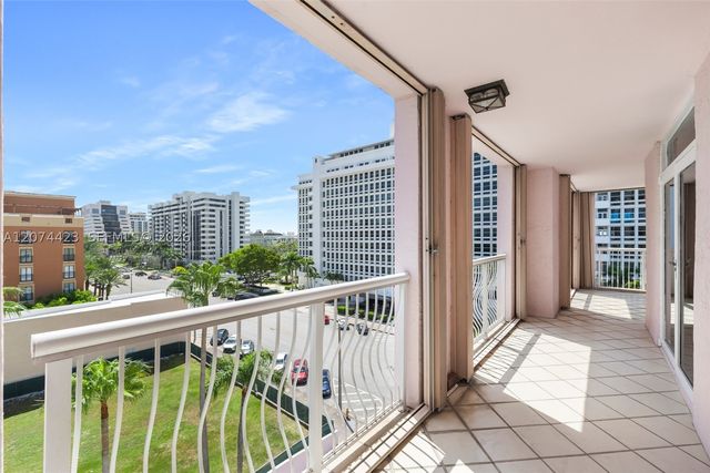 721 Biltmore Way 601, Coral Gables, FL 33134
