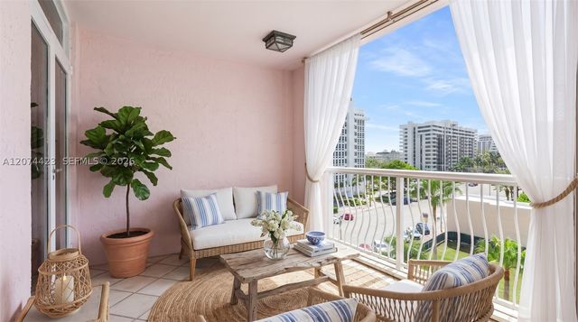 721 Biltmore Way 601, Coral Gables, FL 33134