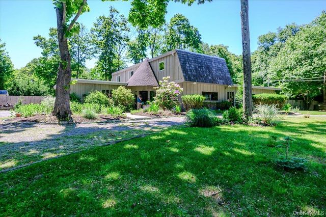 35 Melrose Parkway, East Patchogue, NY 11772