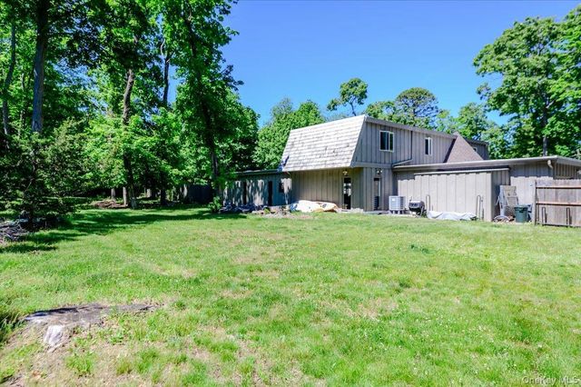 35 Melrose Parkway, East Patchogue, NY 11772