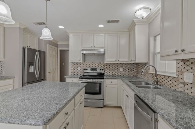 12642 England Ave, Baton Rouge, LA 70814