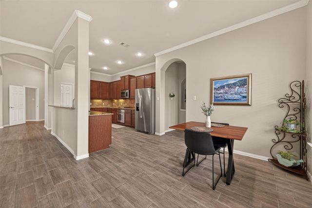 6031 Oxford Lake Drive, Rosenberg, TX 77471
