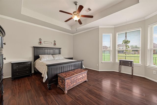6031 Oxford Lake Drive, Rosenberg, TX 77471