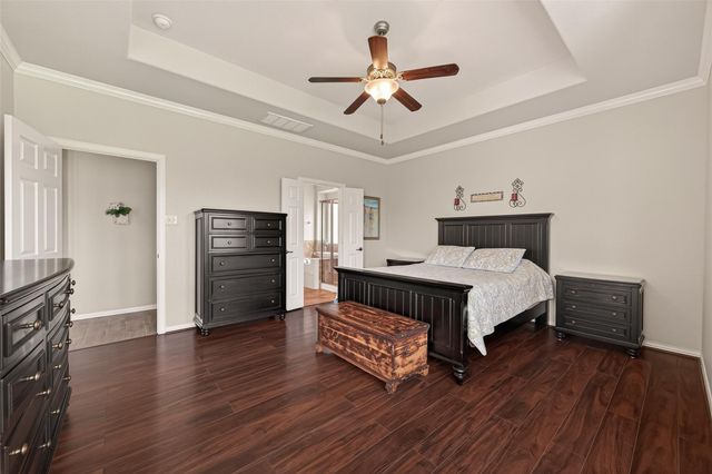 6031 Oxford Lake Drive, Rosenberg, TX 77471