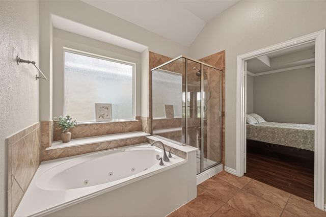 6031 Oxford Lake Drive, Rosenberg, TX 77471