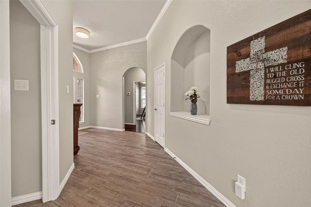 6031 Oxford Lake Drive, Rosenberg, TX 77471