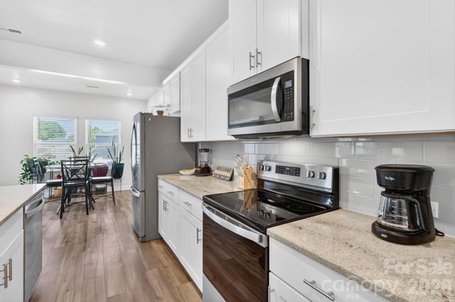 1009 Jeffery Dean Court, Albemarle, NC 28001