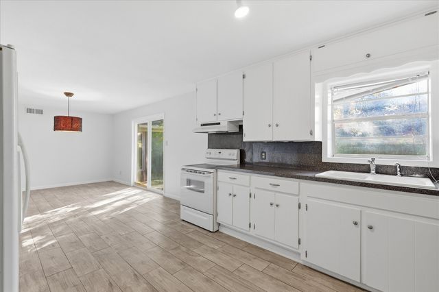 649 Ponderosa Drive, Hurst, TX 76053