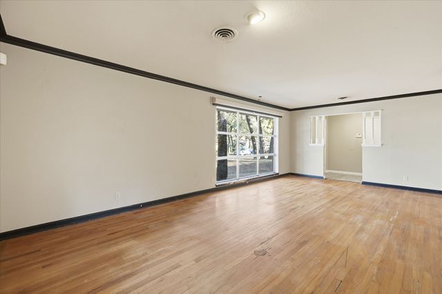 649 Ponderosa Drive, Hurst, TX 76053