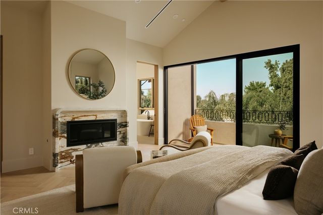 4940 Hesperia Ave, Encino, CA 91316