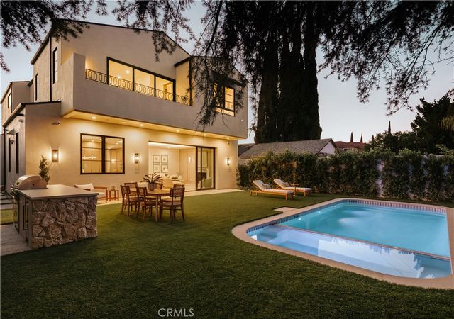 4940 Hesperia Ave, Encino, CA 91316