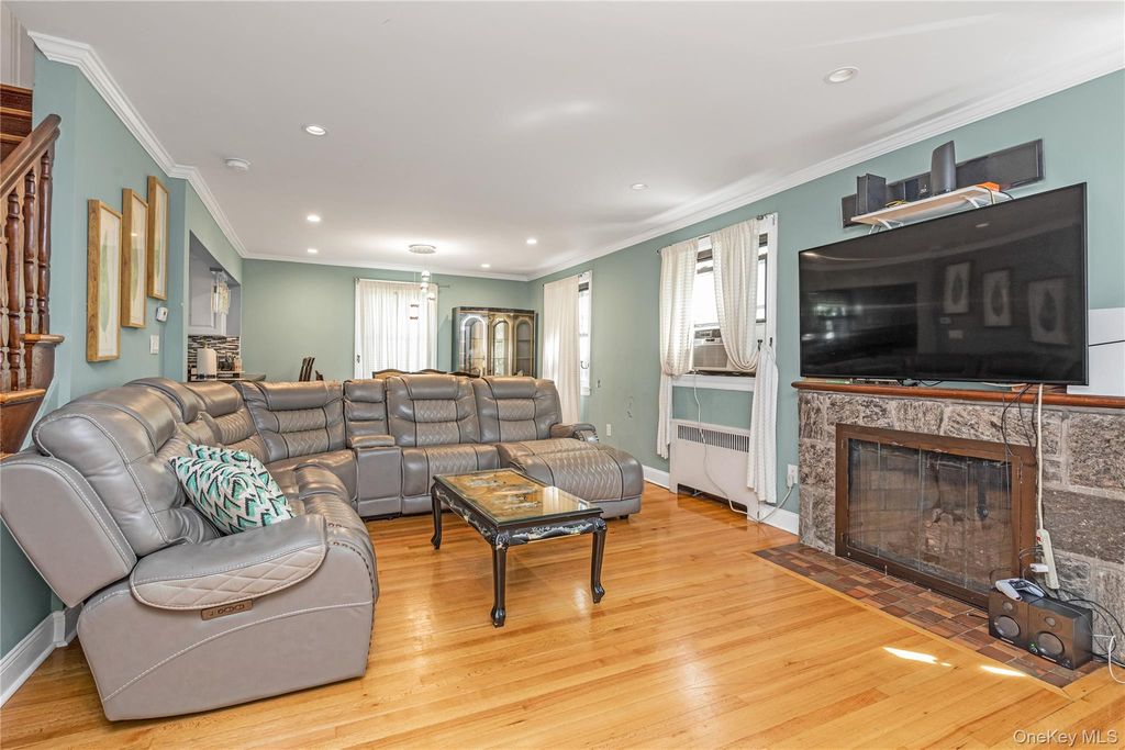 203-15 100th Avenue, Hollis, NY 11423 — photo 4