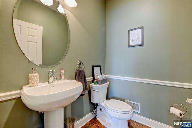 50 Bloomfield Avenue 50, Essex Fells, NJ 07021