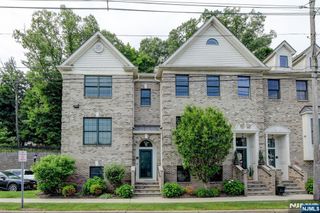 50 Bloomfield Avenue 50, Essex Fells, NJ 07021