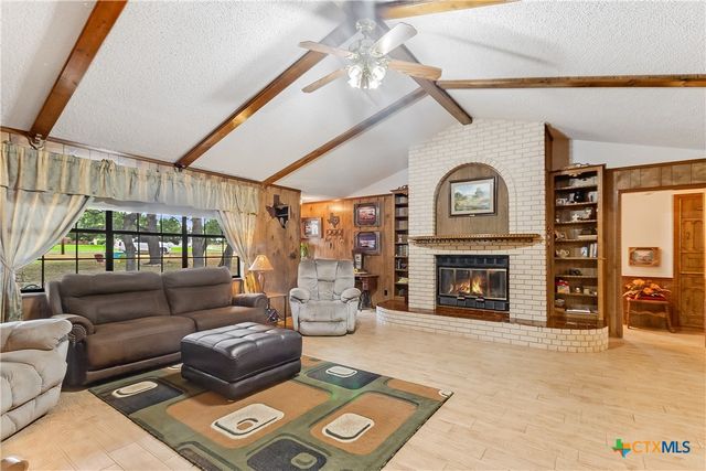 106 Redbird Street, Marble Falls, TX 78654