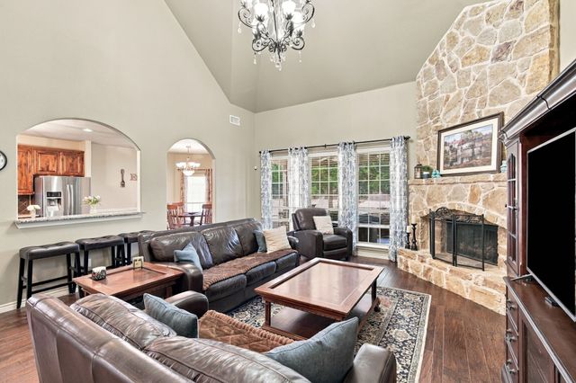 1861 Chuckwagon Drive, Midlothian, TX 76065