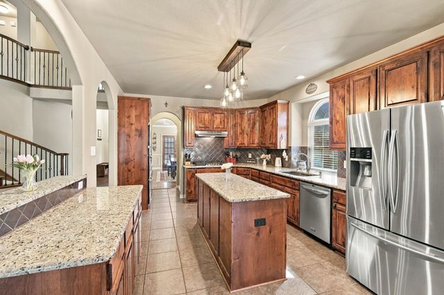 1861 Chuckwagon Drive, Midlothian, TX 76065