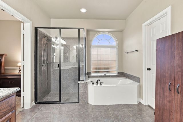 1861 Chuckwagon Drive, Midlothian, TX 76065
