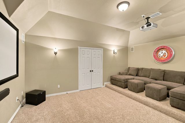 1861 Chuckwagon Drive, Midlothian, TX 76065
