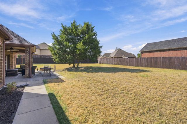 1861 Chuckwagon Drive, Midlothian, TX 76065