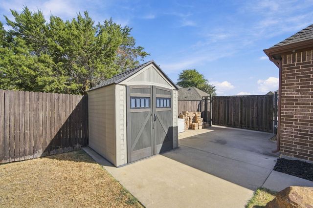 1861 Chuckwagon Drive, Midlothian, TX 76065