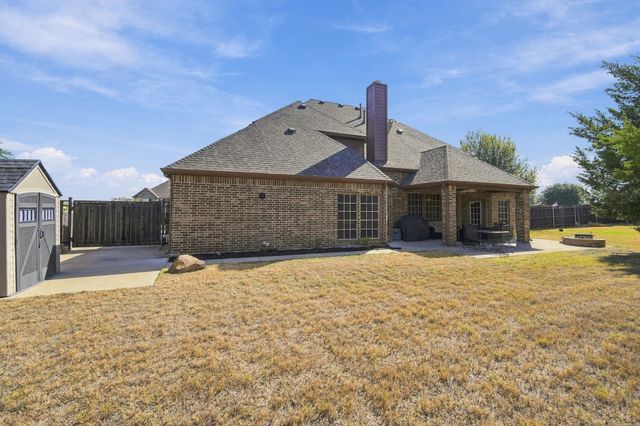 1861 Chuckwagon Drive, Midlothian, TX 76065