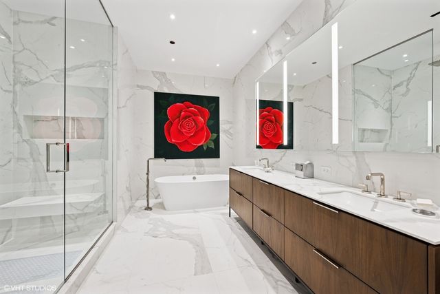 14 W Superior Street 4403, Chicago, IL 60654
