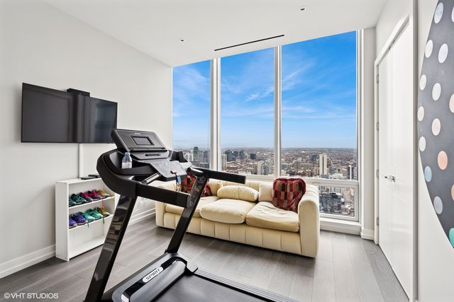 14 W Superior Street 4403, Chicago, IL 60654