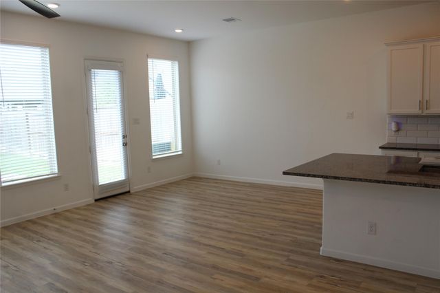 4203 Champlain Way, Iowa Colony, TX 77583