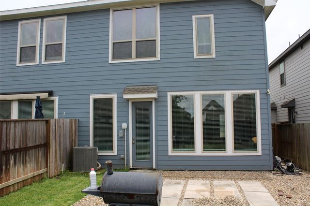 4203 Champlain Way, Iowa Colony, TX 77583